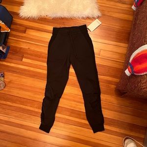 BNWT Beyond the studio jogger